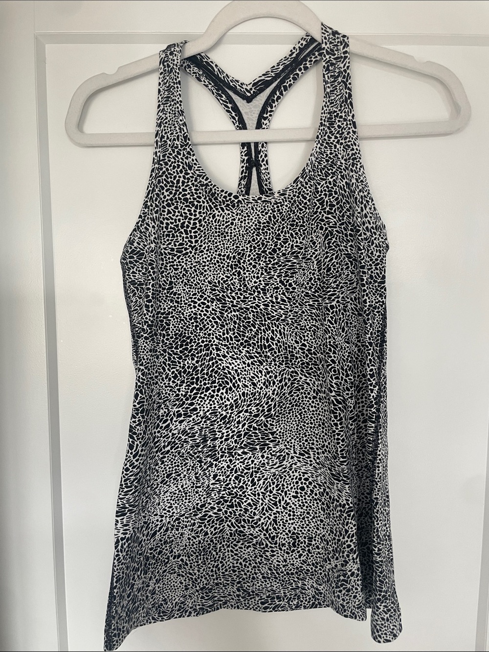 Lululemon Cool Racerback. Nulu. Sz. 6